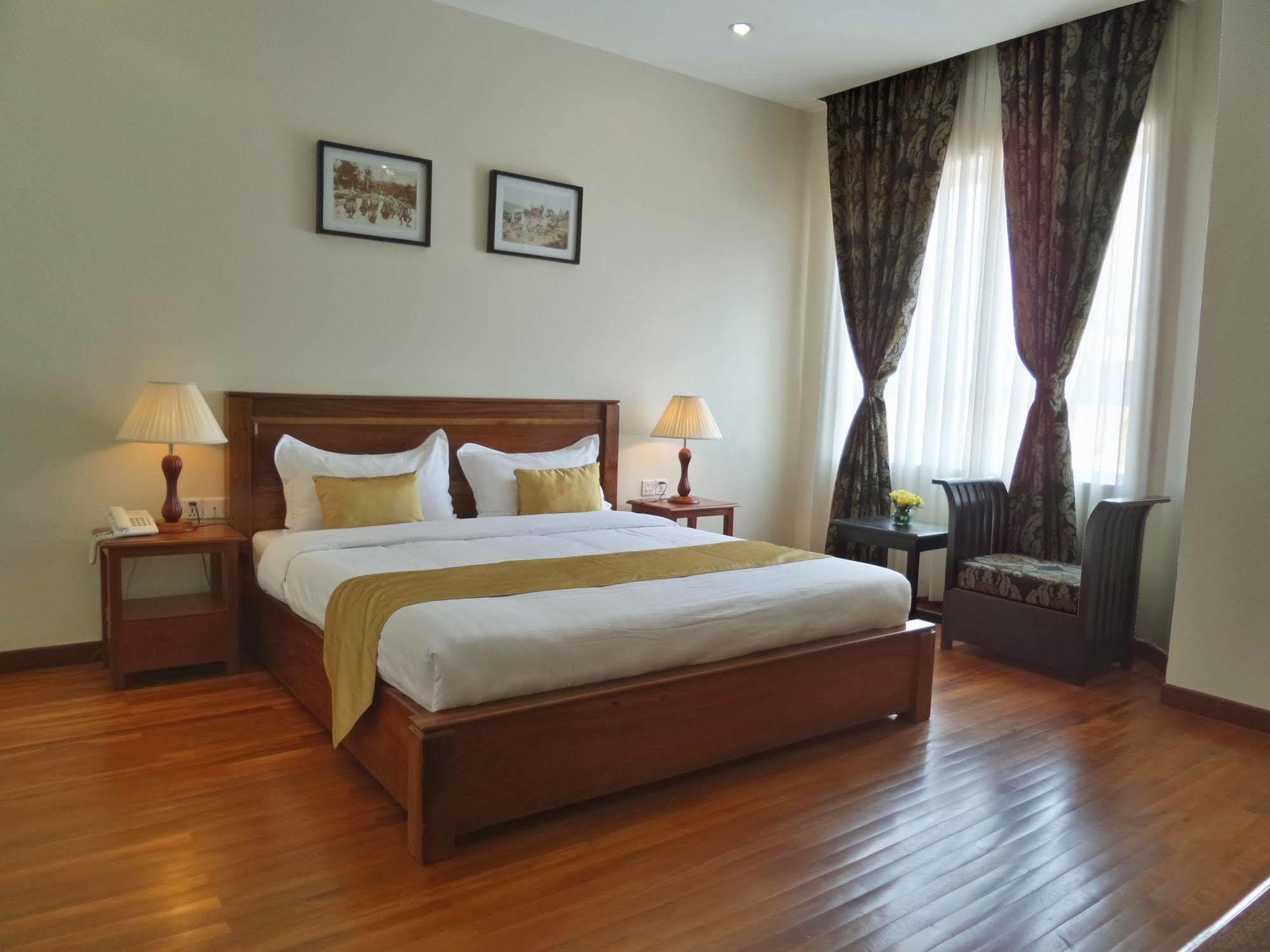 Best May Hotel Phnom Penh Exterior photo