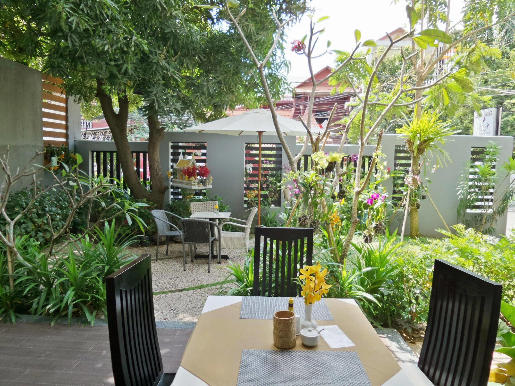 Best May Hotel Phnom Penh Exterior photo
